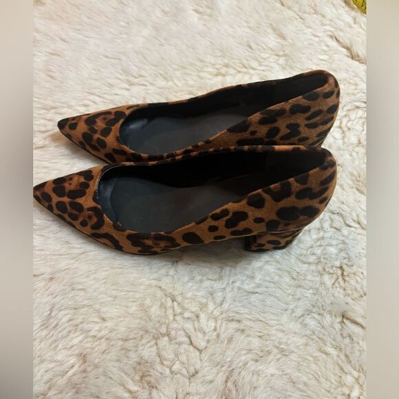 Charles David Arya Leopard Pumps size 8 - Picture 8 of 11